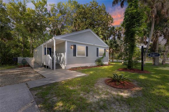110 NE CRYSTAL STREET