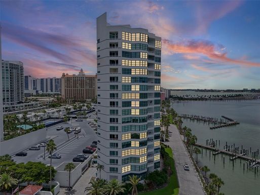 988 BLVD OF THE ARTS UNIT 1017