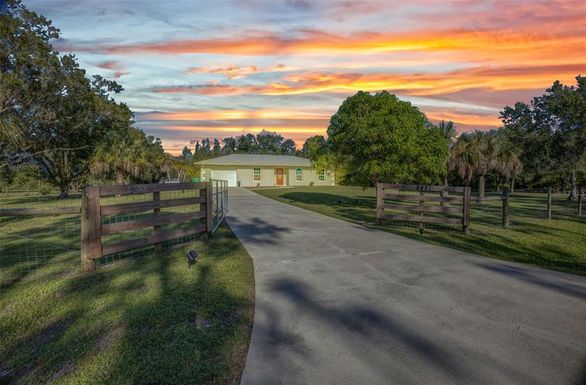 5451 GROVEWOOD CIRCLE