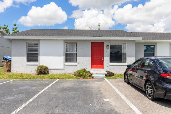 29 LAKE VILLA WAY