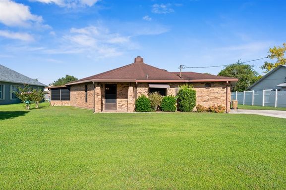 1440 FLAMINGO DRIVE