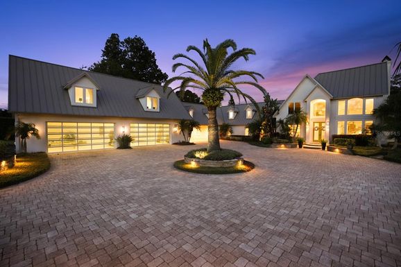 427 PINE BLUFF TRAIL