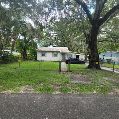 2833 MAGNOLIA AVENUE