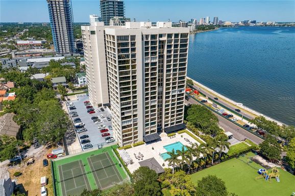 3301 BAYSHORE BOULEVARD UNIT 2207B