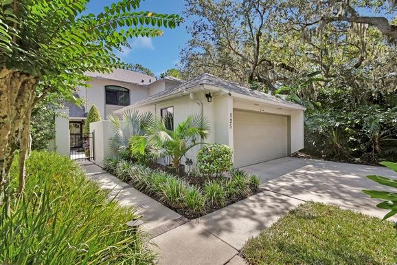 125 FALLEN TIMBER TRAIL