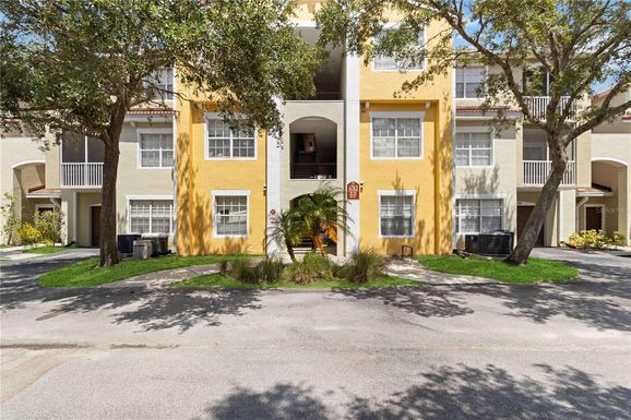 4763 TRAVINI CIRCLE UNIT 3-111