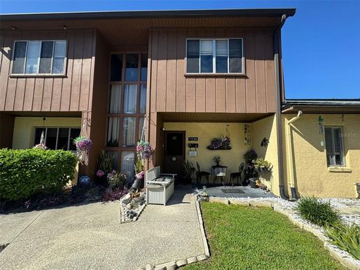 7228 CYPRESS COVE ROAD UNIT 5