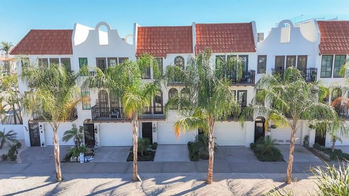 530 5TH STREET W UNIT 4