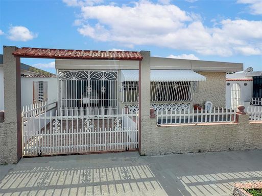 Calle 2 BLQ B 2, JARDINES DE LOIZA