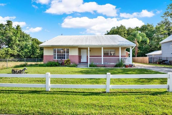 18275 BROOKHAVEN DRIVE