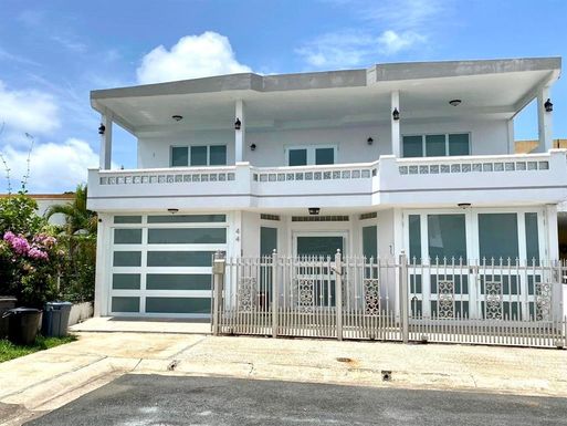 Calle 37B #44 VILLA CAROLIA UNIT 37 A