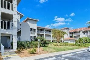 9320 CLUBSIDE CIRCLE UNIT 2208