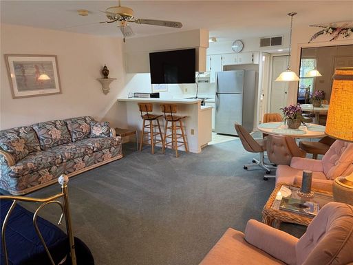 857 SE MAYO DRIVE UNIT 857