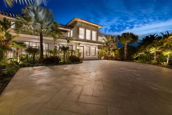 323 DORADO BEACH EAST