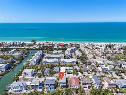 611 2ND STREET UNIT B