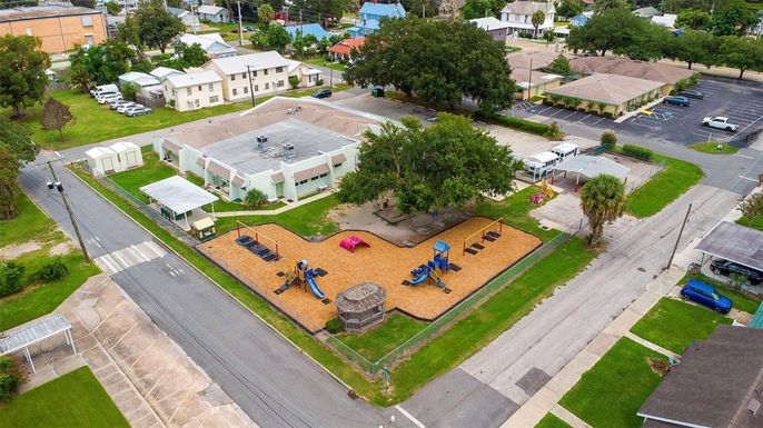 258 SW COLUMBIA AVENUE