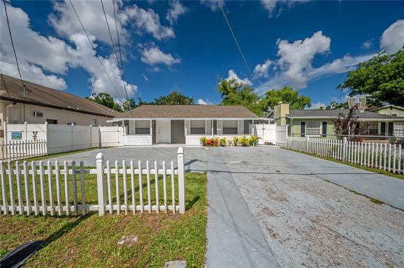 6914 N ORLEANS AVENUE UNIT 2