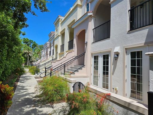 461 NOKOMIS AVENUE S UNIT 461