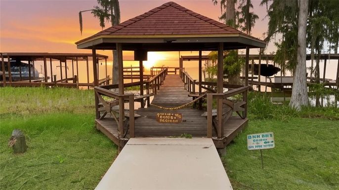 1111 LAKESHORE DR UNIT A3