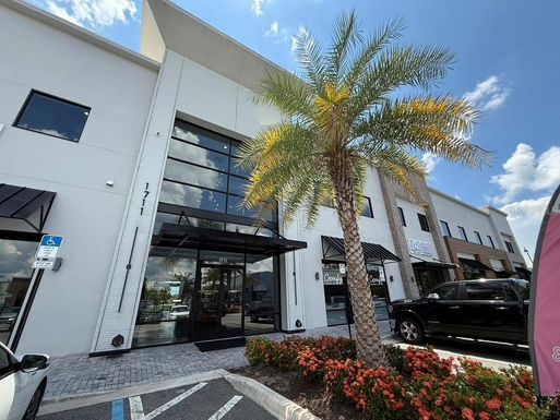 1711 AMAZING WAY UNIT 210