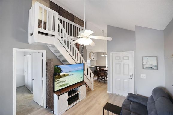 6939 STONES THROW CIRCLE N UNIT 6207