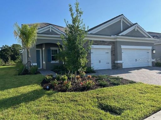 10054 10054 CRYSTAL ISLES CIRCLE