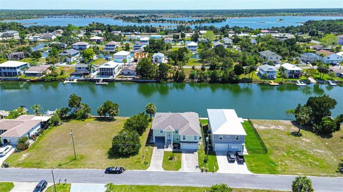 3380 POINSETTIA DRIVE