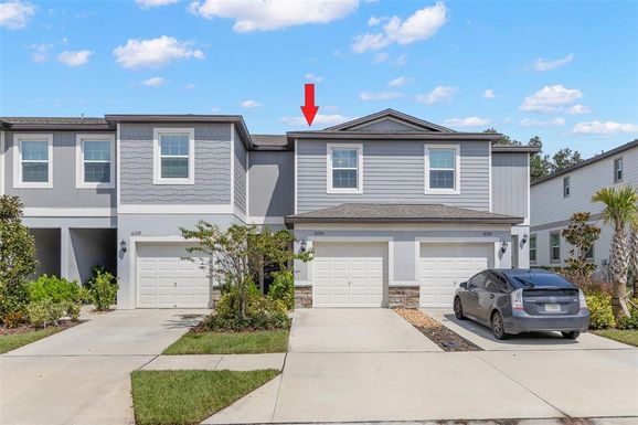 10324 TRUMPET HONEYSUCKLE WAY