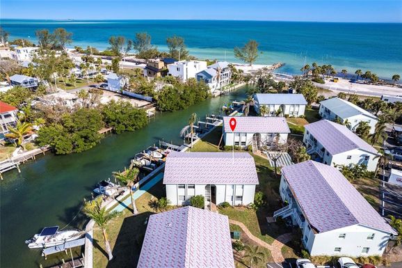 522 PINE AVENUE UNIT 6A