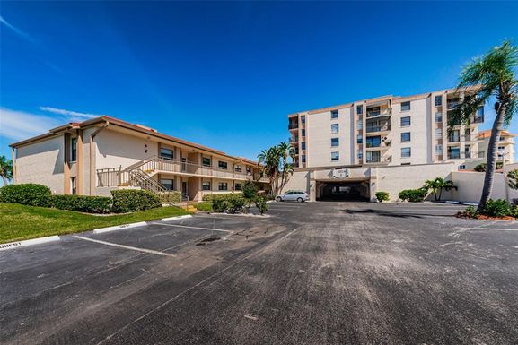 6051 SUN BOULEVARD UNIT 605