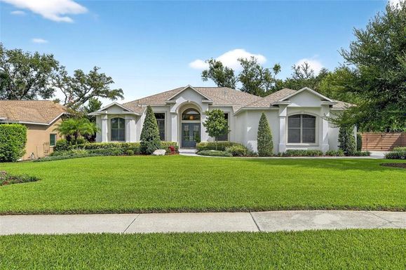 2412 OAK LANDING DRIVE