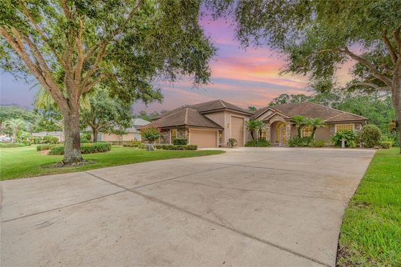 2718 WINTERFORD DRIVE