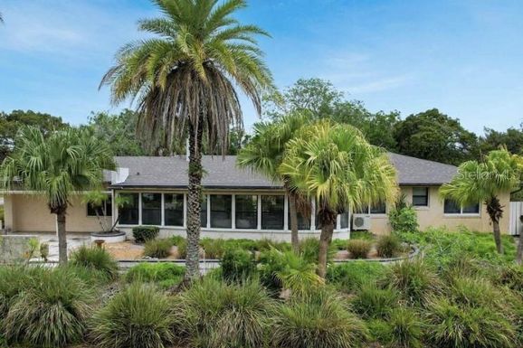 210 FLAGLER BOULEVARD S