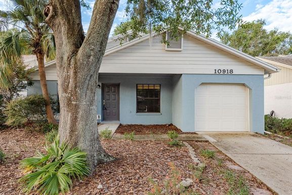 10918 FREEMONT DRIVE