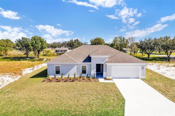 636 GRAND OAKS DRIVE