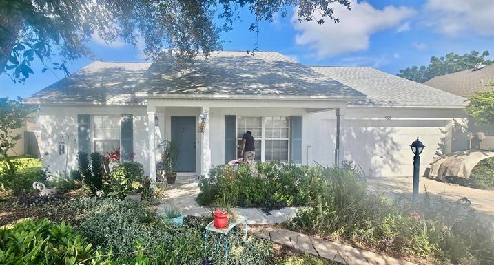 565 TERRANOVA CIRCLE