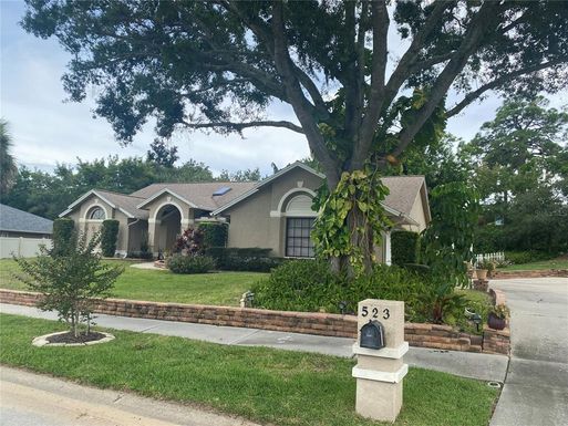 523 HIDDEN HOLLOW DRIVE