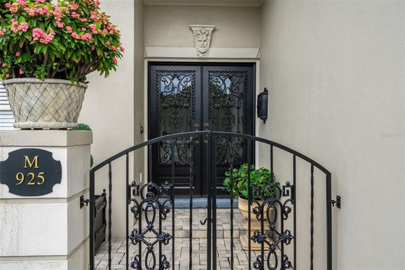 925 ASHINGTON PLACE UNIT 3