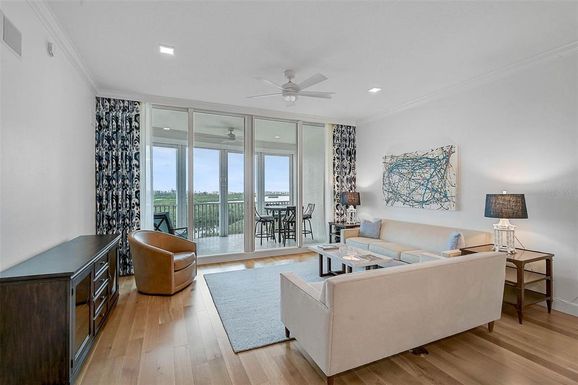 409 N POINT ROAD UNIT 802