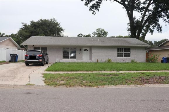 1208 CEDAR TREE LANE