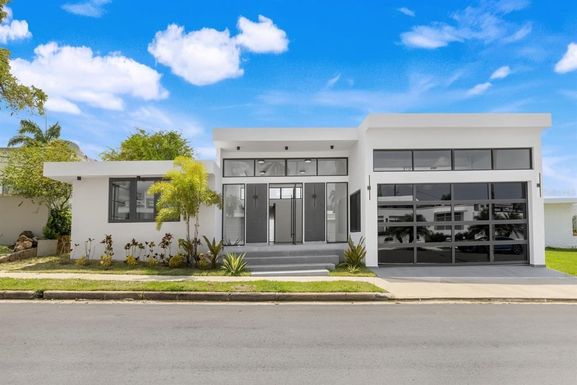 13-12 SANTANDER ST, TORRIMAR UNIT 12-13