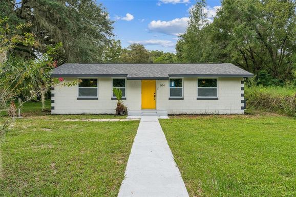 604 OAK STREET