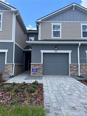 890 SPRING PALMS LOOP