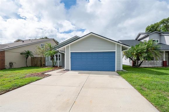 1566 LAWNDALE CIRCLE