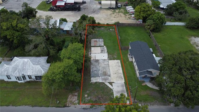 211 N VOLUSIA AVENUE