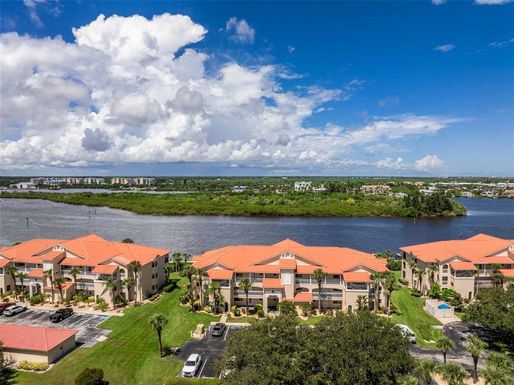 462 BOUCHELLE DRIVE UNIT 104