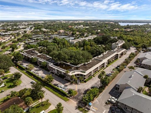 700 MELROSE AVENUE UNIT D21