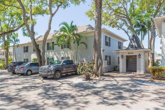 5221 BAYSHORE BOULEVARD UNIT 34