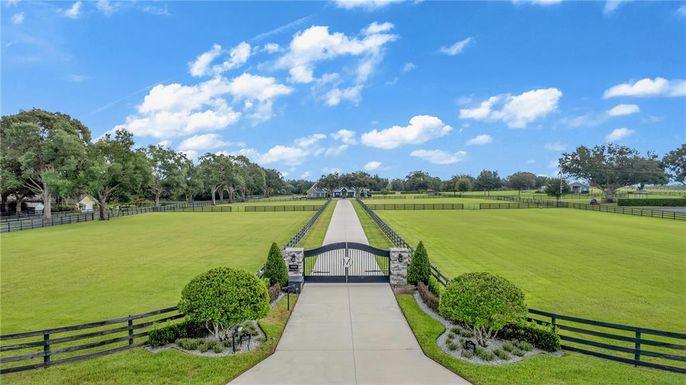 32400 EQUESTRIAN TRAIL