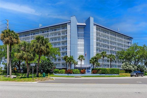 4939 FLORAMAR TERRACE UNIT 605